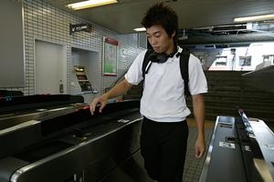 楽しみながら会話力を養うスクール